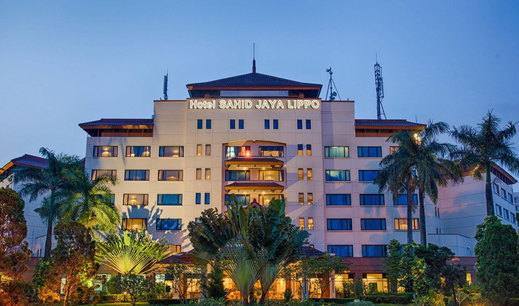 Hotel Sahid Jaya Lippo Cikarang Exteriör bild